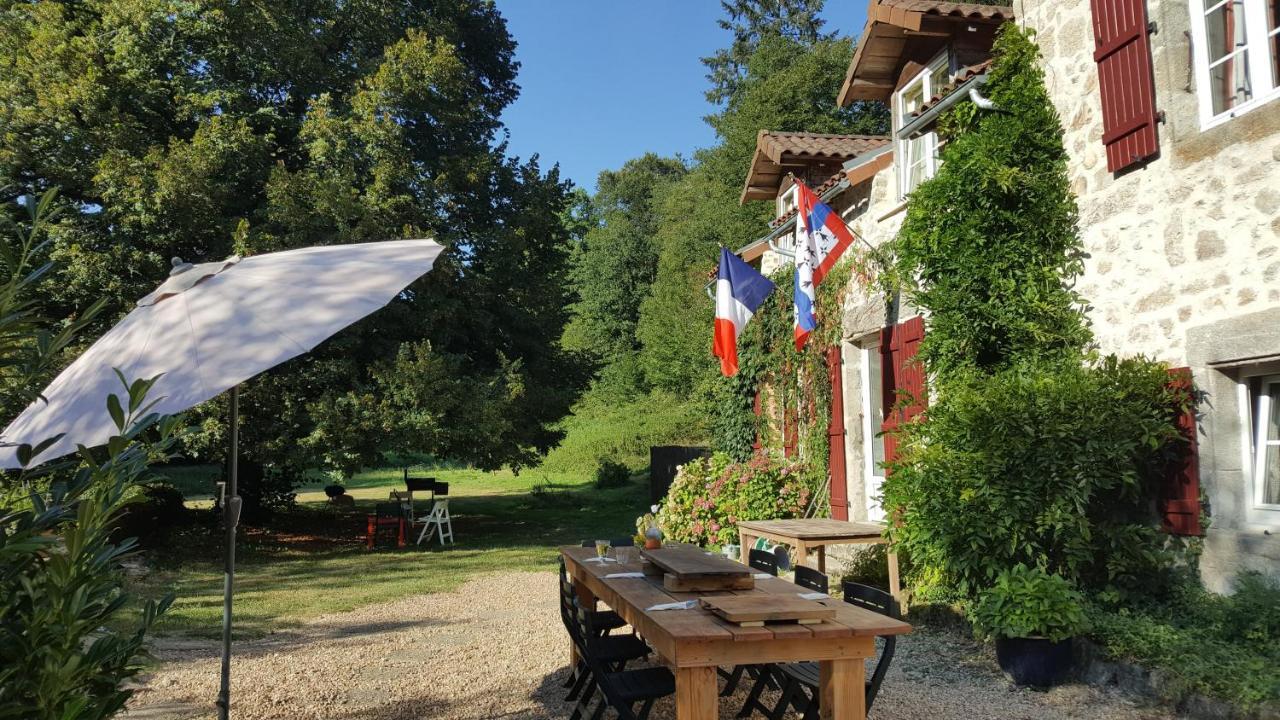 Le Moulin De Pensol - Gites Kültér fotó